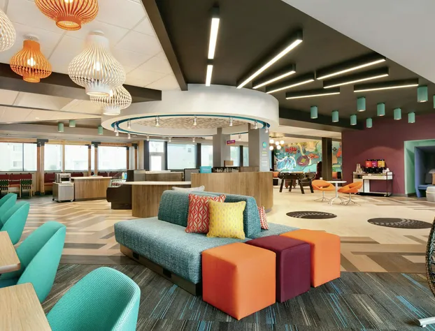 Tru by Hilton Williamsville Buffalo Airport hotel detail image 2