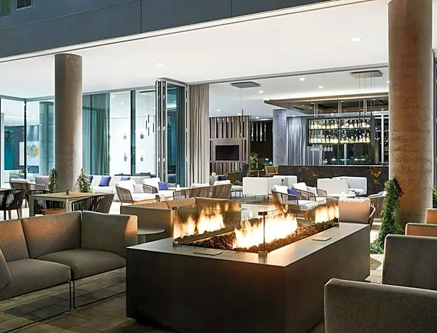 AC Hotel by Marriott Phoenix Biltmore hotel detail image 3