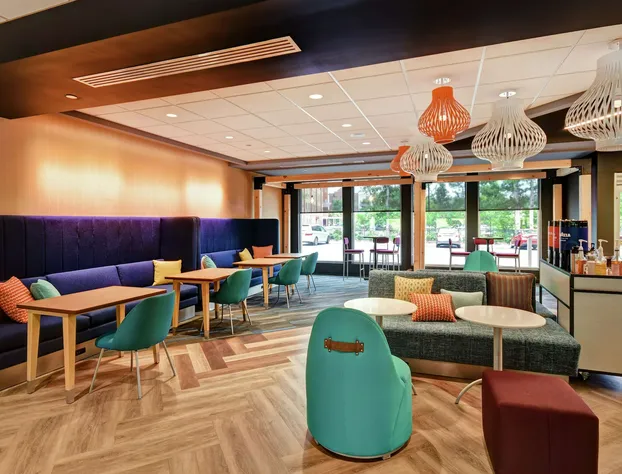 Tru by Hilton Raleigh Durham Airport hotel detail image 4