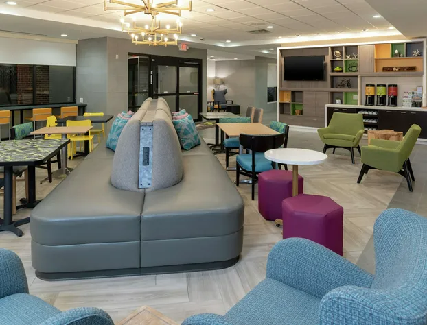 Home2 Suites by Hilton Indianapolis Airport hotel detail image 3