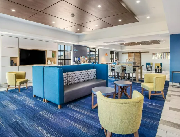 Holiday Inn Express & Suites Tulsa East - Catoosa by IHG hotel detail image 3