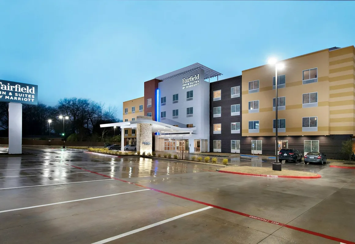 Fairfield Inn & Suites Tyler South hotel hero