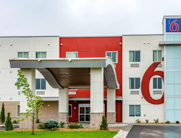 Motel 6 Mankato, MN hotel detail image 1