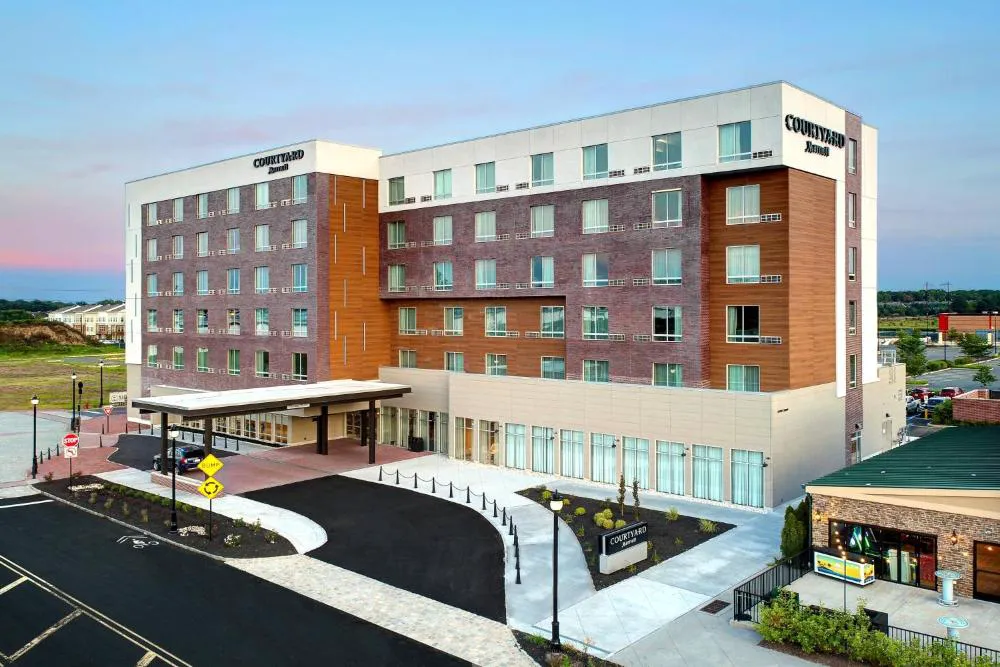 Courtyard by Marriott North Brunswick hotel hero