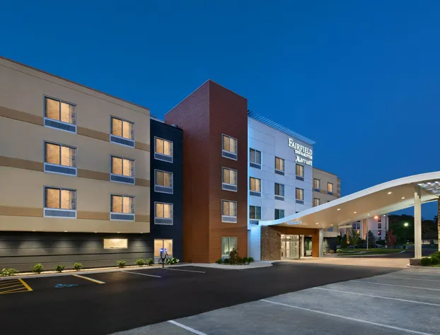 Fairfield Inn & Suites by Marriott Lexington East/I-75 hotel detail image 1