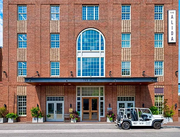 The Alida, Savannah, a Tribute Portfolio Hotel hotel detail image 1