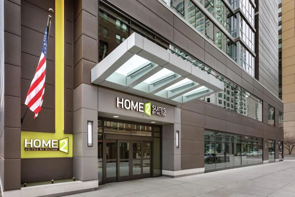 Home2 Suites by Hilton Chicago River North hotel hero