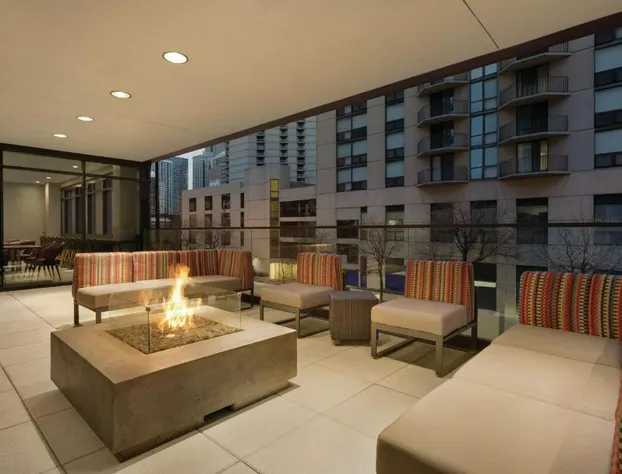 Home2 Suites by Hilton Chicago River North hotel detail image 3