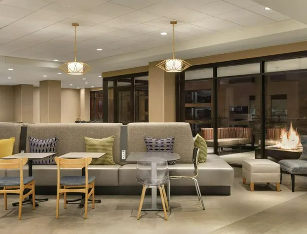 Home2 Suites by Hilton Chicago River North hotel detail image 4