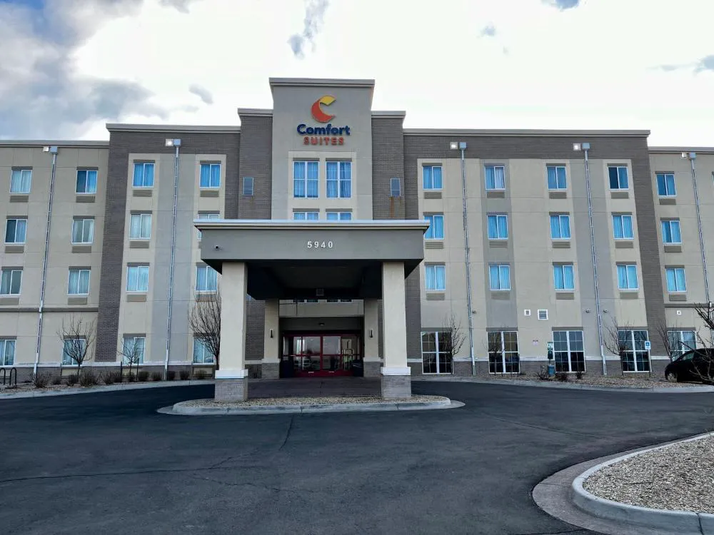 Comfort Suites Denver International Airport hotel hero