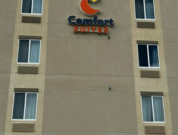 Comfort Suites Denver International Airport hotel detail image 1