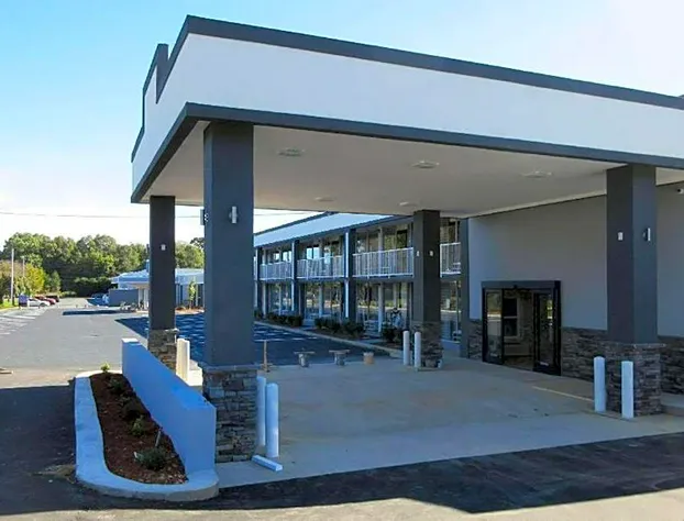 Quality Inn hotel detail image 1