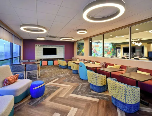 Tru by Hilton Pigeon Forge, TN hotel detail image 3