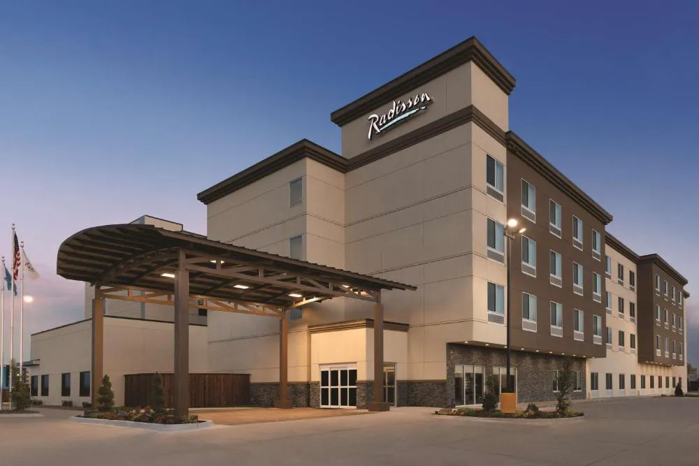 Radisson Hotel Oklahoma City Airport hotel hero