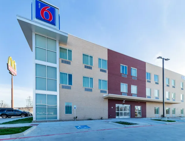 Motel 6 Fort Worth, TX - North - Saginaw hotel detail image 2
