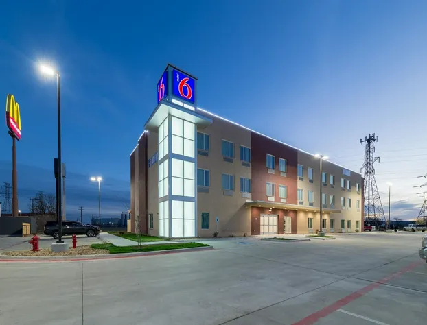 Motel 6 Fort Worth, TX - North - Saginaw hotel detail image 1