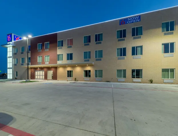 Motel 6 Fort Worth, TX - North - Saginaw hotel detail image 3