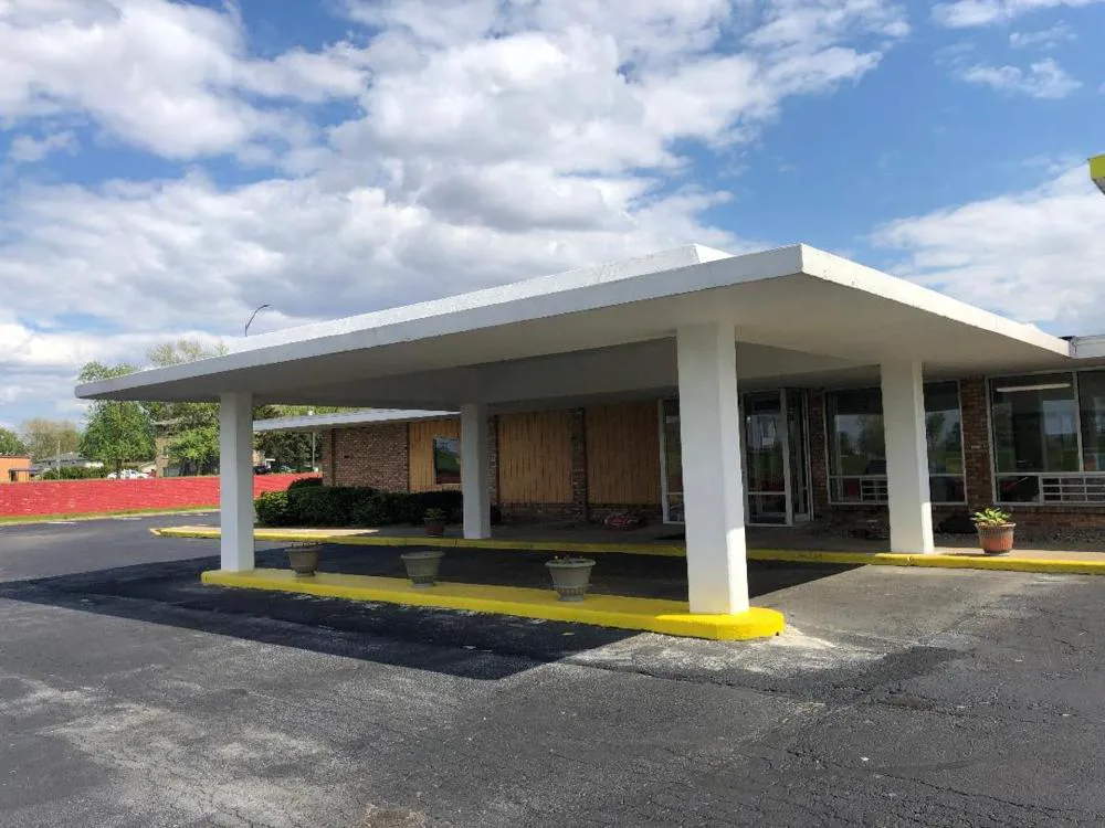 Motel 6-Lincoln, IL hotel hero