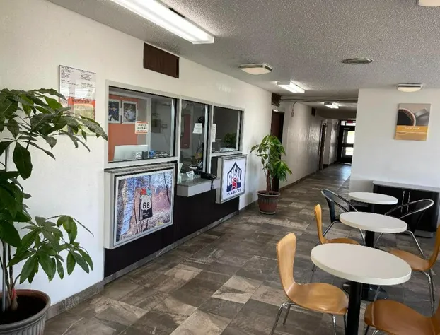 Motel 6-Lincoln, IL hotel detail image 4