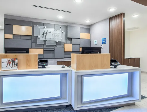 Holiday Inn Express & Suites Lexington W - Versailles by IHG hotel detail image 4