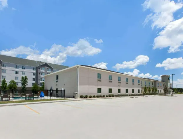 Days Inn by Wyndham Baton Rouge Airport hotel detail image 2