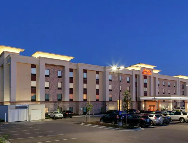 Hampton Inn & Suites Overland Park South hotel detail image 1