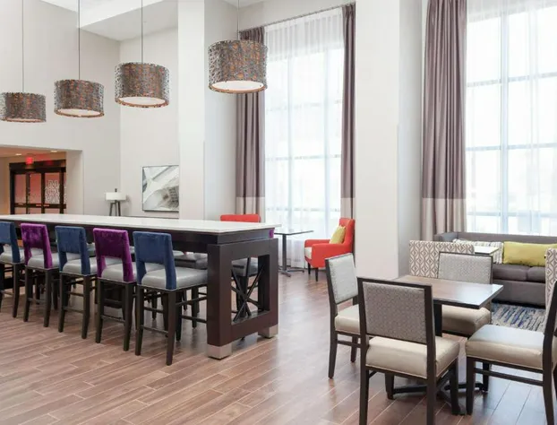 Hampton Inn & Suites Overland Park South hotel detail image 4