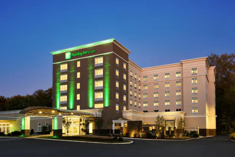 Holiday Inn & Suites Philadelphia W - Drexel Hill by IHG hotel hero