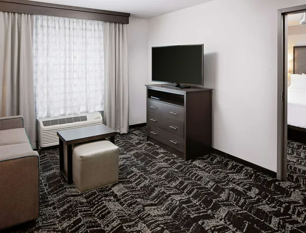 Homewood Suites by Hilton Ronkonkoma hotel detail image 4