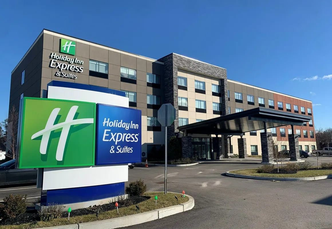 Holiday Inn Express & Suites Boston South - Randolph by IHG hotel hero