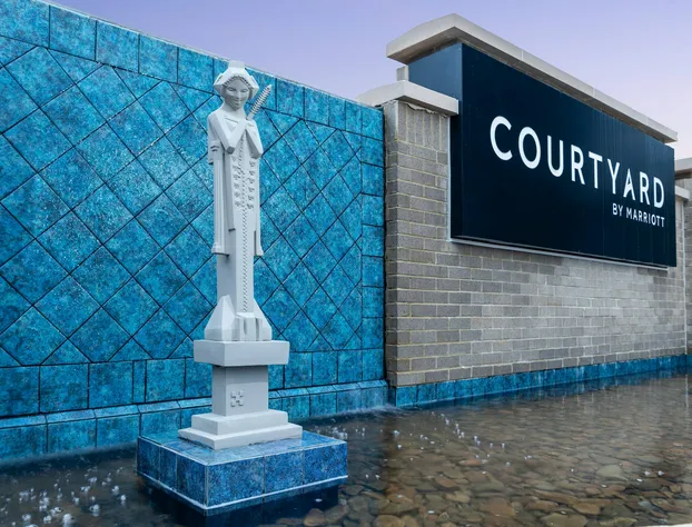 Courtyard by Marriott Atlanta Alpharetta/Avalon Area hotel detail image 2