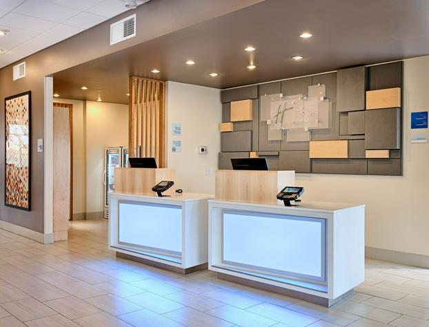 Holiday Inn Express & Suites Salem North - Keizer by IHG hotel detail image 4