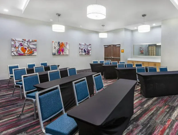 La Quinta Inn & Suites by Wyndham Houston East at Sheldon Rd hotel detail image 3