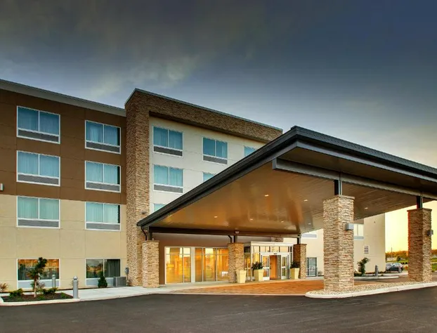 Holiday Inn Express & Suites Findlay North by IHG hotel detail image 1