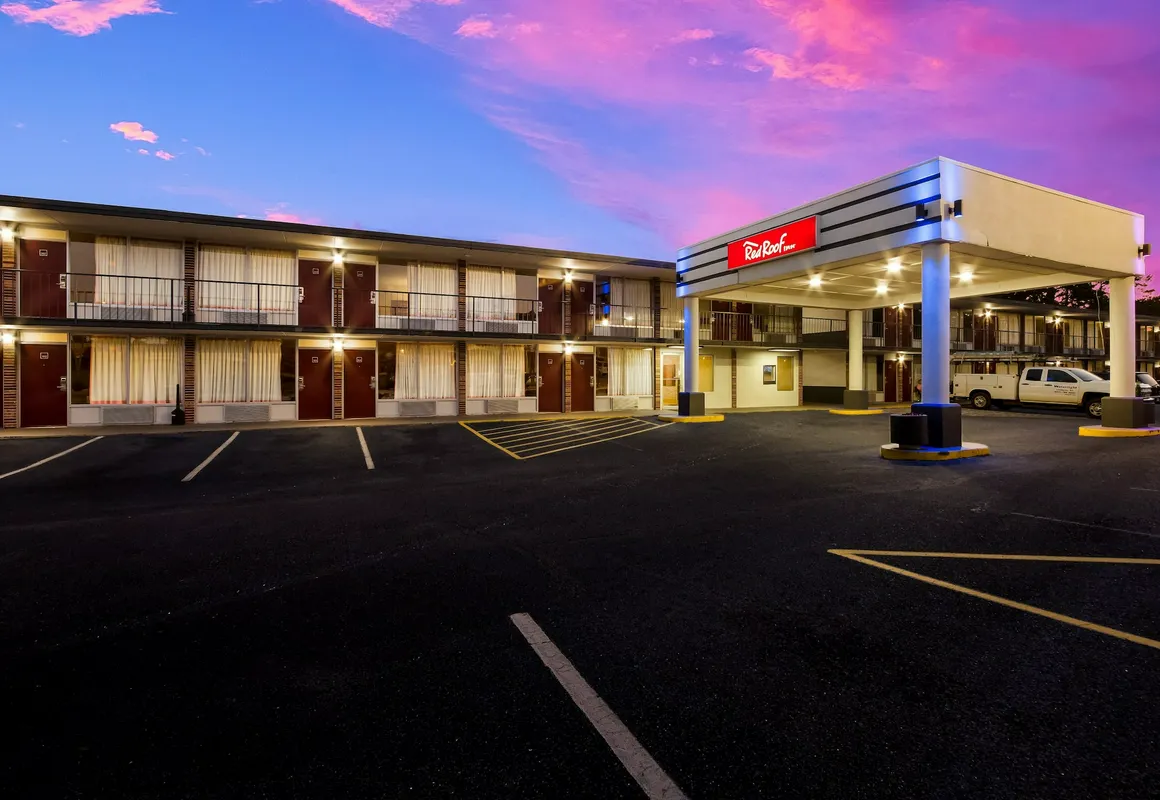 Red Roof Inn Columbia, SC Airport hotel hero