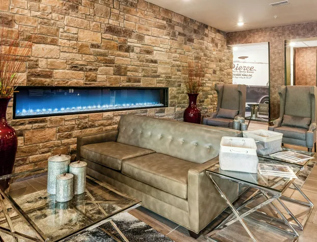 Cobblestone Hotel & Suites - Appleton International Airport hotel detail image 4