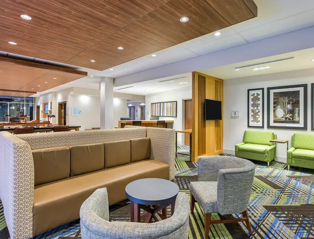 Holiday Inn Express & Suites La Grange by IHG hotel detail image 4