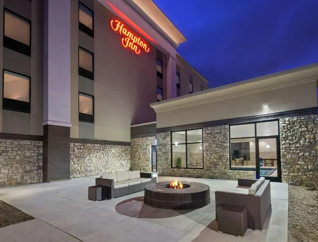 Hampton Inn Sikeston hotel detail image 3