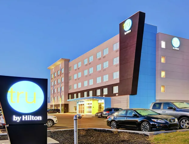 Tru by Hilton Richmond hotel detail image 1