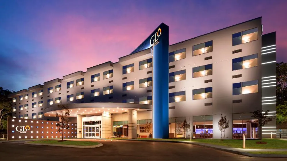 GLō Best Western Nashville Airport hotel hero
