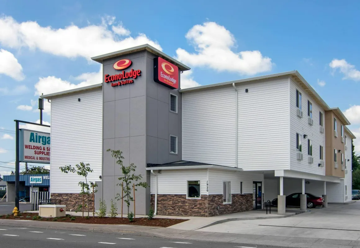 Econo Lodge Inn & Suites Springfield Main Street hotel hero