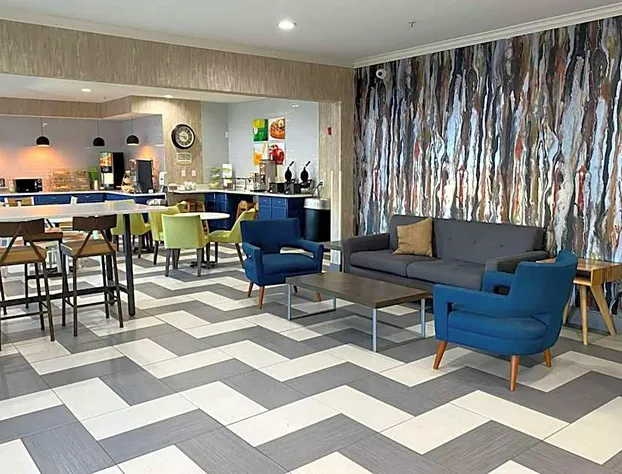 Wingate by Wyndham Uniontown hotel detail image 2