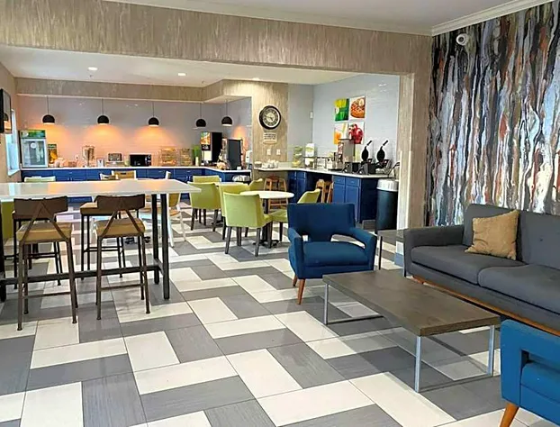 Wingate by Wyndham Uniontown hotel detail image 3