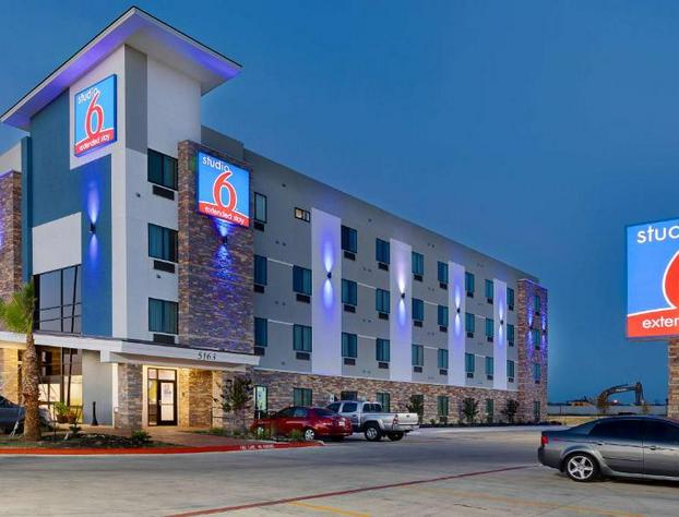 Studio 6 Buda, TX hotel detail image 1