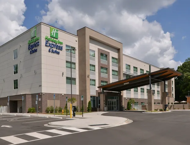 Holiday Inn Express & Suites Charlotte - Ballantyne by IHG hotel detail image 1