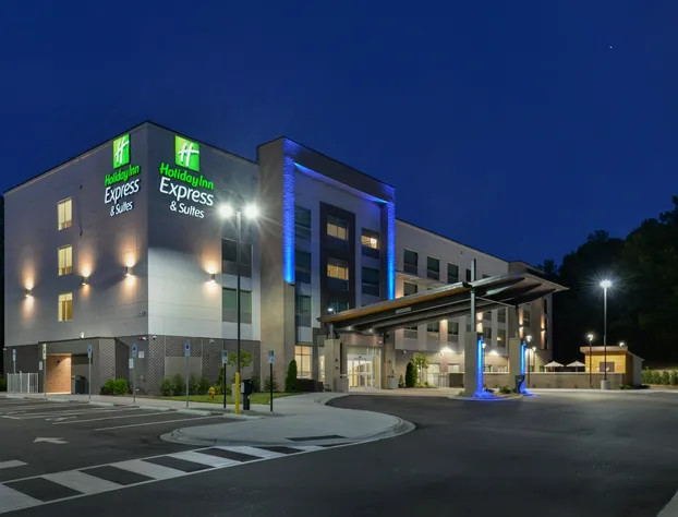 Holiday Inn Express & Suites Charlotte - Ballantyne by IHG hotel detail image 1