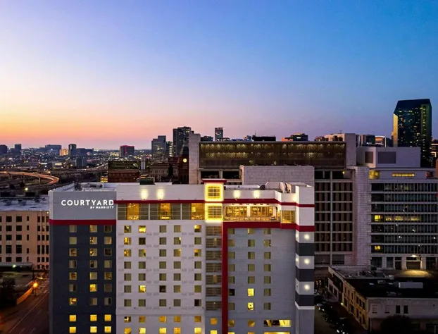 Courtyard by Marriott Dallas Downtown/Reunion District hotel detail image 4