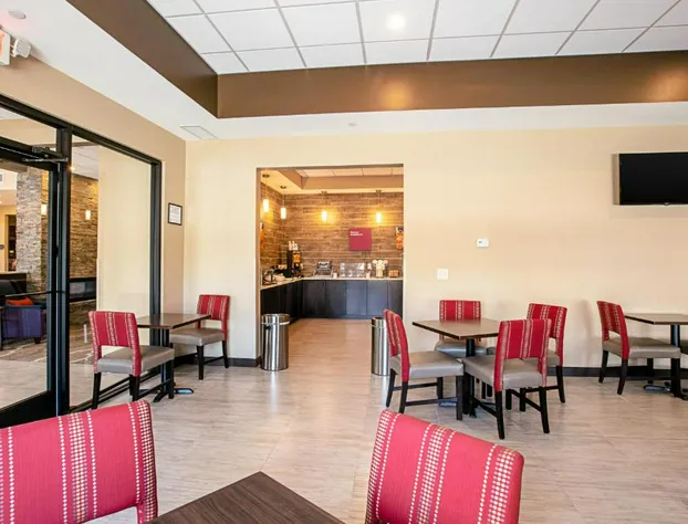 Comfort Suites Fishkill near Interstate 84 hotel detail image 2