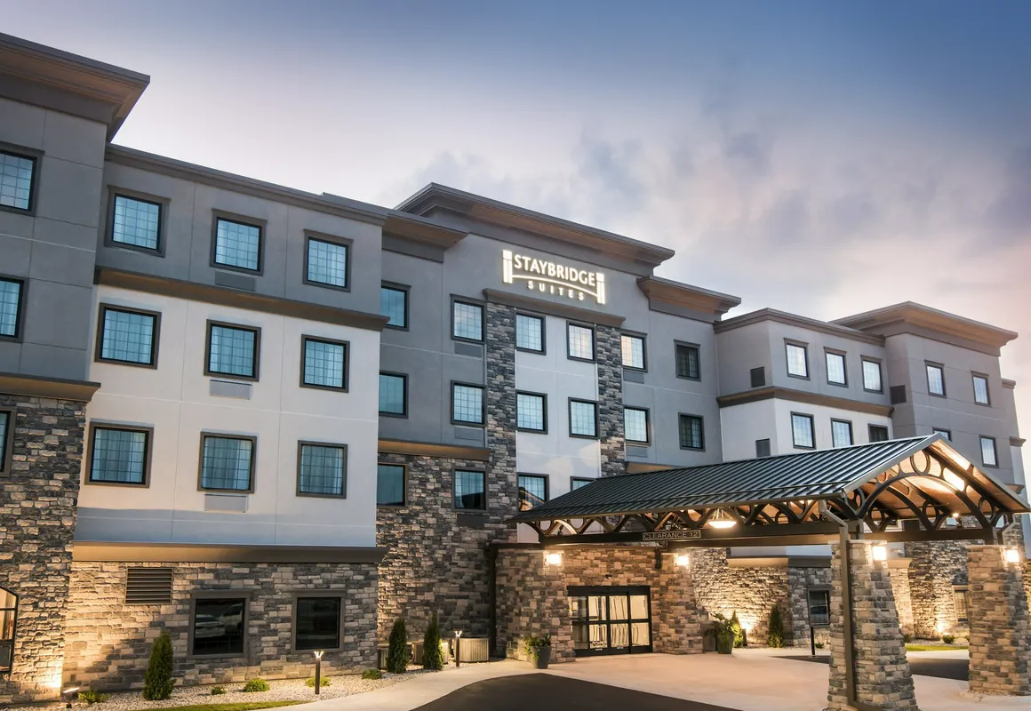 Staybridge Suites Wisconsin Dells - Lake Delton by IHG hotel hero