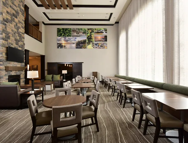 Staybridge Suites Wisconsin Dells - Lake Delton by IHG hotel detail image 2